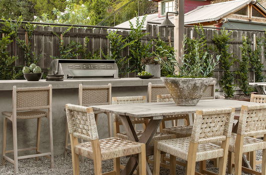 Discover top tips for a relaxing and stylish Labor Day weekend. Host a chic BBQ, create a cozy home retreat, indulge in seasonal flavors, and shop end-of-summer sales to make the most of your long weekend.