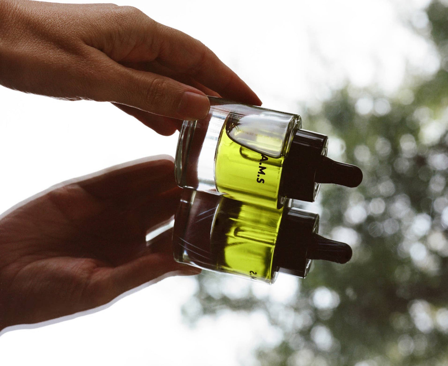 A.M.S Green Botanical Serum